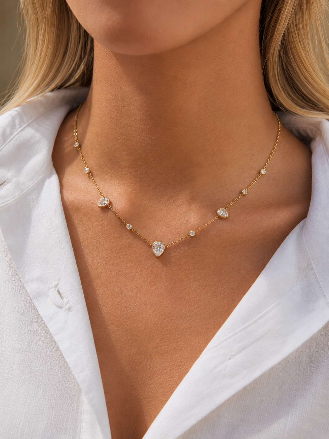 Elara necklace